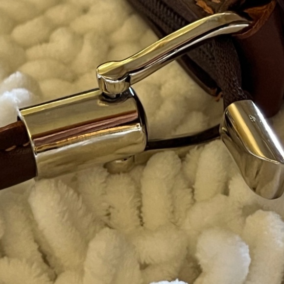 Brown Leather Looping Handle Bag Made in Italy - Picture 15 of 16